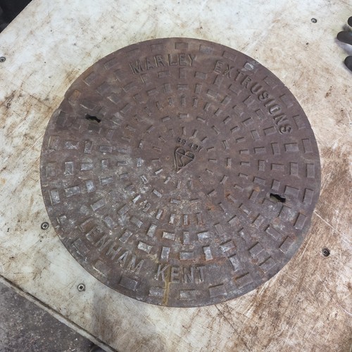 Reclaimed round cast - cast, iron