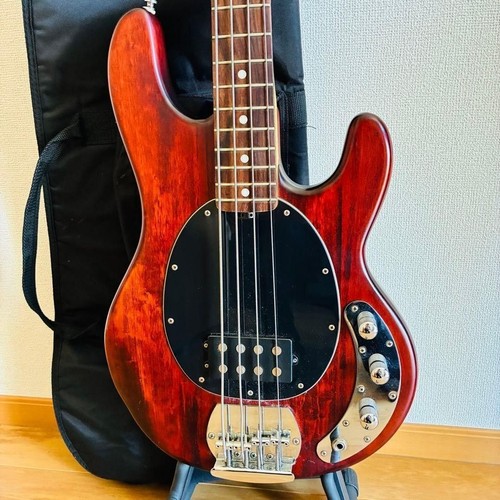 Sterling ray4 walnut - sterling,