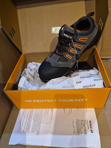 Rocawear shoes size - 6, new