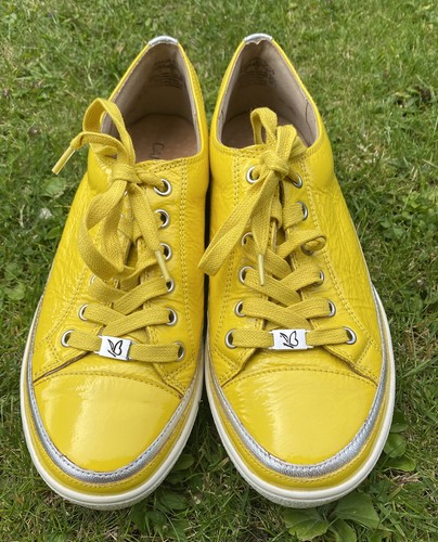 Caprice yellow shiny patent - yellow,
