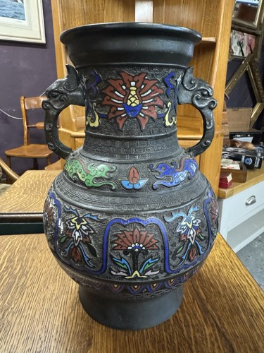 Oriental bronze vase with - bronze,