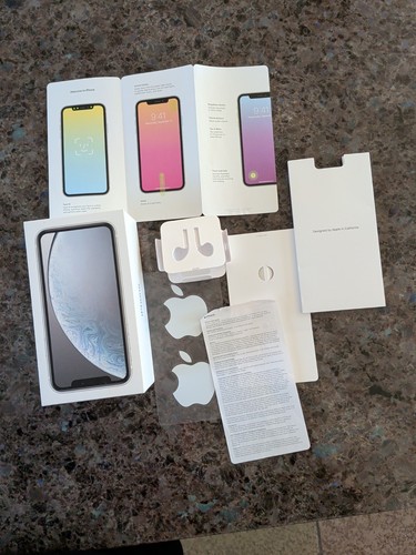 Apple iphone white 128gb - iphone, xr