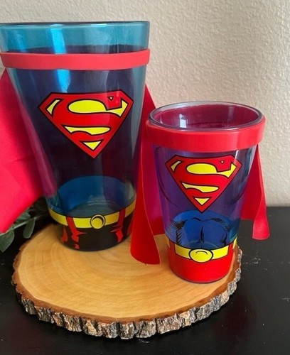 Nwot superman oversized - oversized, pint