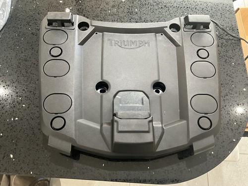 Triumph top box mount kr6403 - top,