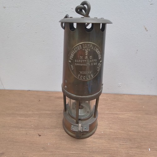 Eccles type miners lamp - type,