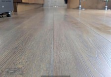 Oak Effect Laminate Flooring