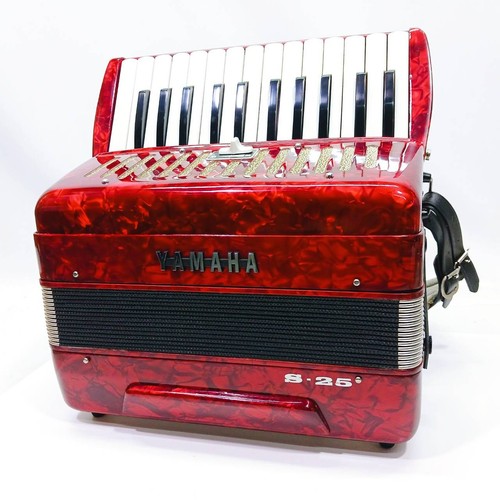 Yamaha red accordion - s-25,