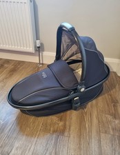 Egg Black Carrycot Egg 1 Pram