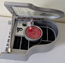 KINGS musical GRAND PIANO box with ballerina tune fur elise