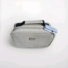 Genuine Guess Womens Make Up