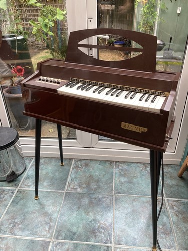 Magnus electric organ vintage - magnus,