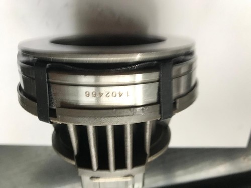 Truck clutch release bearing