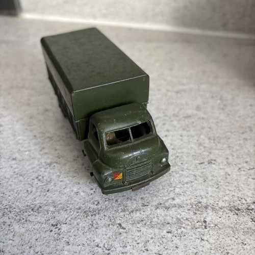 Dinky toys 621 green - toys, ton