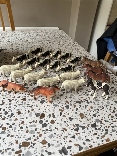 Farmyard animals toy figures - animals,