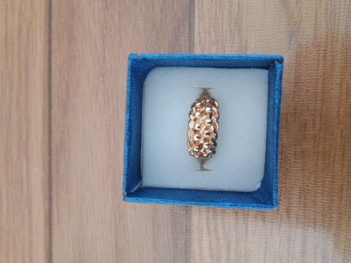 Ladies 9ct gold keeper ring