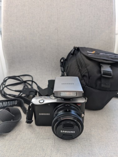 Samsung nx100 14mp digital - samsung,