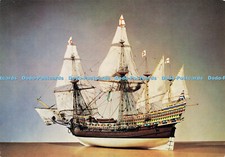 D189041 Elizabethan Galleon. circa 1600. Model Based on Contemporary Data Preser
