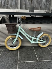 Pendleton Somerby Kids' 12-inch Balance Bike with Adjustable Seat And Basket