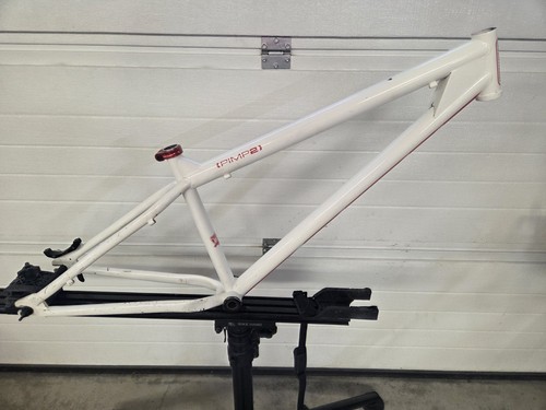 Atomlab pimp steel - steel, dirt