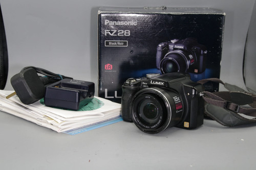 Panasonic lumix dmc fz28 - panasonic,