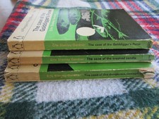 3 X PENGUIN VINTAGE PERRY