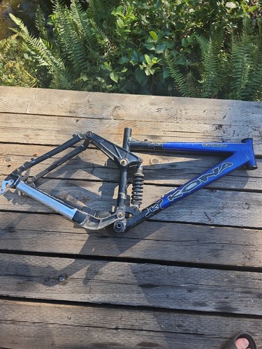 Kona stinky frame - 03,