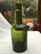 Strong & Co Romsey Hampshire 1/2 pint green glass beer bottle c1890-1920