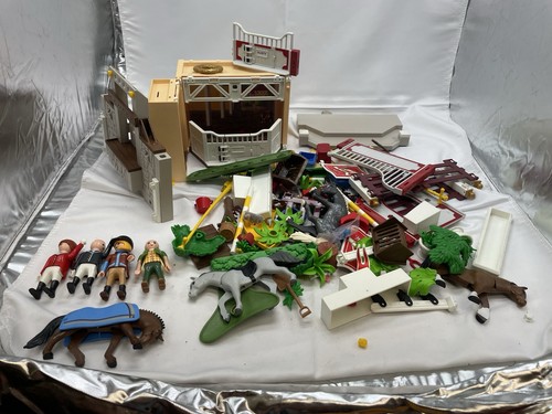 Vintage early 2000s playmobil - early,