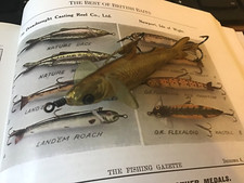 EARLY VINTAGE PERCY WADHAM " DACE " LURE ( 4 in )