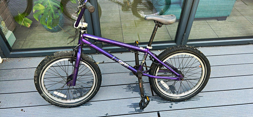 Mongoose purple bmx - purple,