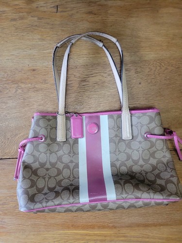 Coach large hand - trim, in