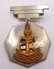 ROYAL NAVY SWEETHEART BADGE /