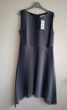 Wallis Dress Navy/White