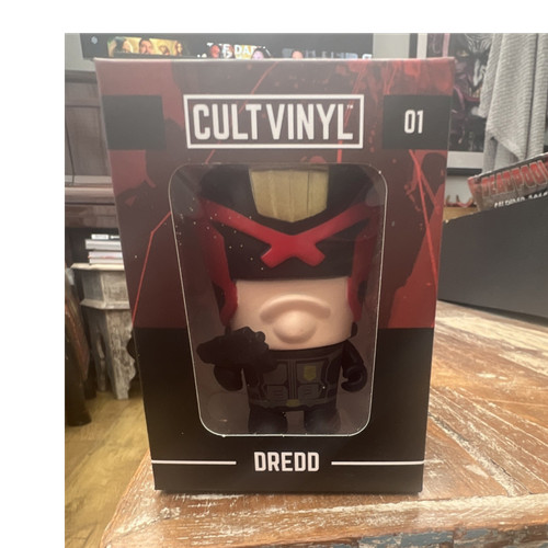 Cult vinyl judge dredd - judge,