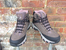 Skechers ladies walking hiking boots waterproof UK 8 brown upper pink inside