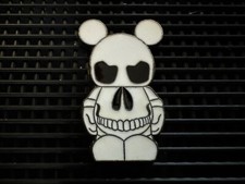 2011 Vinylmation Jr Skull