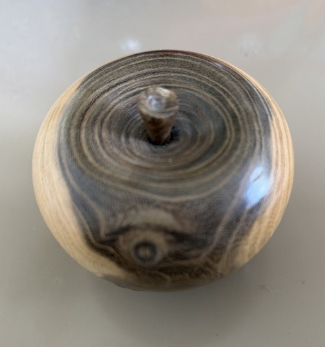 Beautiful vintage hand turned - beautiful,