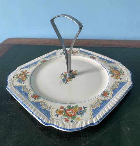 Square ceramic cake stand - square,
