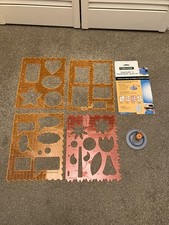 Fiskars Shapecutter And Shape Templates Set