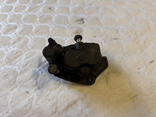 Front caliper peugeot 125 - front,