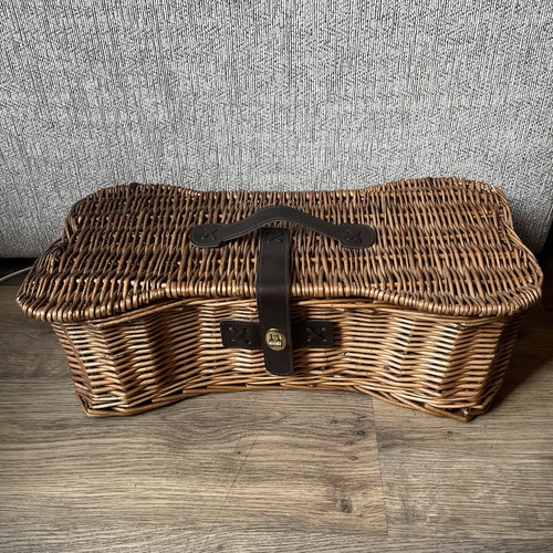 Bone shaped wicker - bone, with