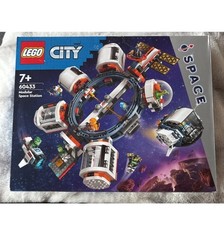 LEGO CITY: Modular Space