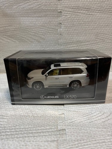 Lexus lx570 mini - 1/43,