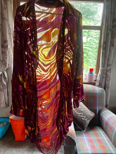Pretty little thing - pretty, duster