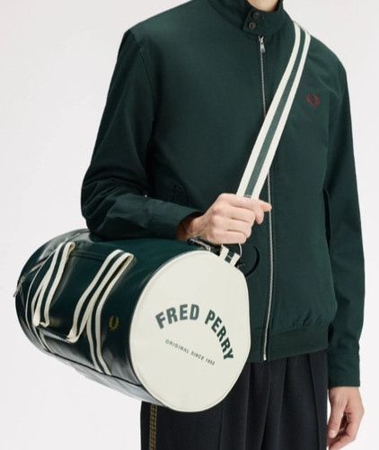 Bnwt fred perry classic - perry, barrel