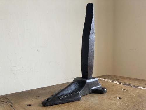 Cobbler shoe last cast iron - shoe,