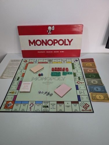 Monopoly 1961 edition - monopoly,