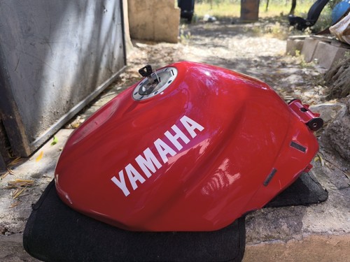 Yamaha 1998 1999 - r1,