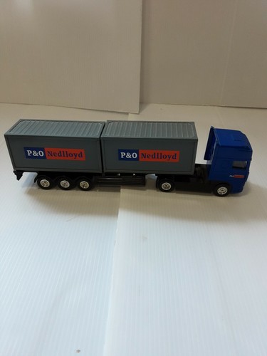 Corgi scale ty87004 daf - 1/64,