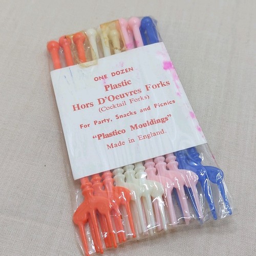 Vintage plastic buffet forks - vintage,